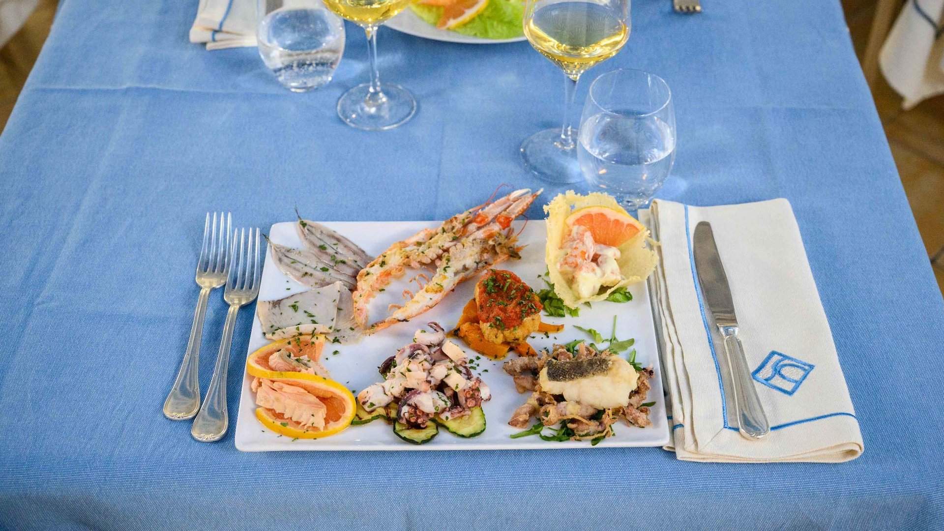 Hotel by the sea in Cilento: Discover its flavours. Hotel by the sea in Cilento: Discover its flavours.